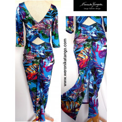 Ariel - pencil dress with ruffles at the back