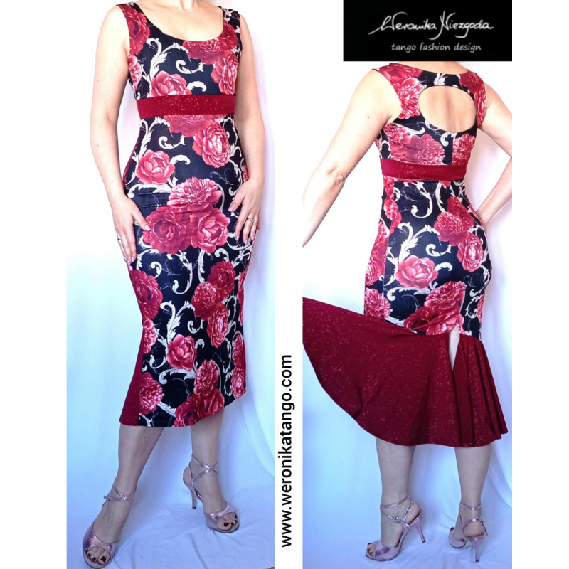 Pencil dress with the frill