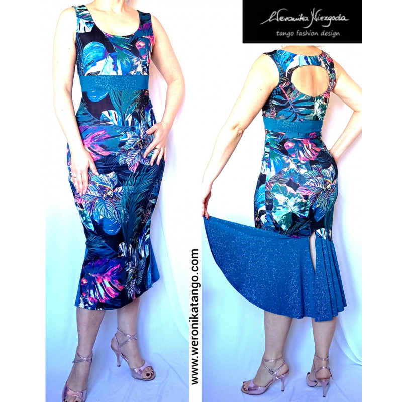 Pencil dress with the frill