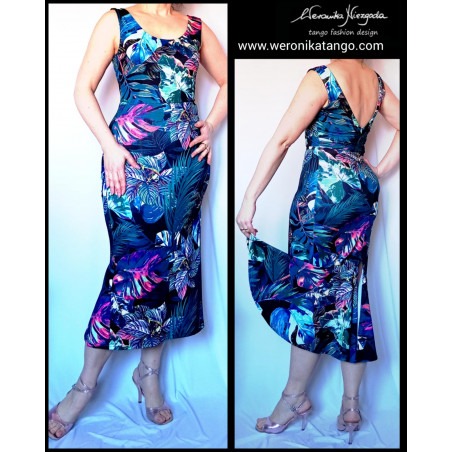 Venus - pencil dress with the frill at the back