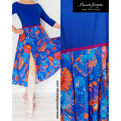 Wide dancing dress with silky skirt