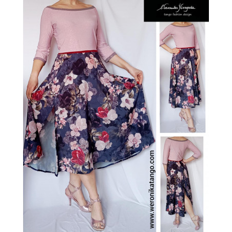 Wide dancing dress with silky skirt