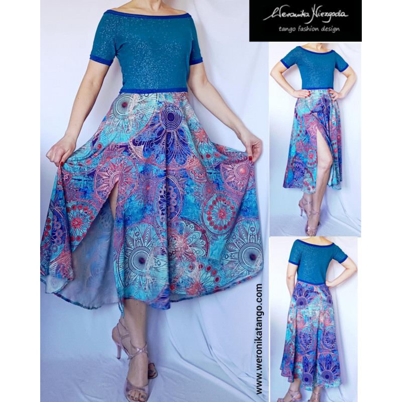 Wide dancing dress with silky skirt