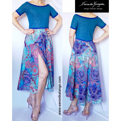 Wide dancing dress with silky skirt