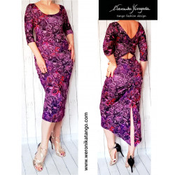 Ariel - pencil dress with ruffles at the back