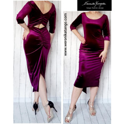 Ariel - welurowa ołówkowa sukienka z marszczeniami