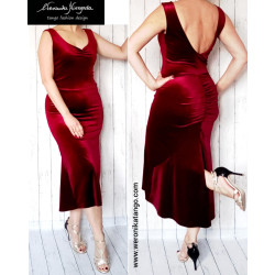 Luxia - ołówkowa sukienka z głębokim dekoltem