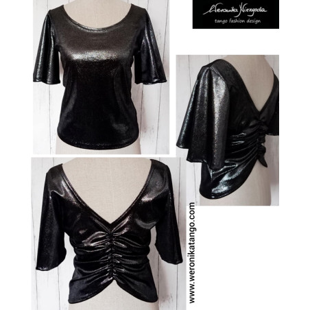 Top welurowy z rozkloszowanym rękawem