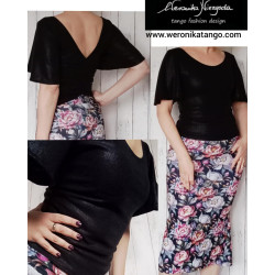 Top z rozkloszowanym rękawem