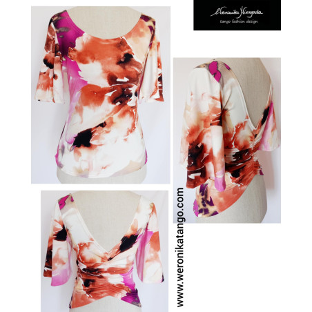 Top z rozkloszowanym rękawem