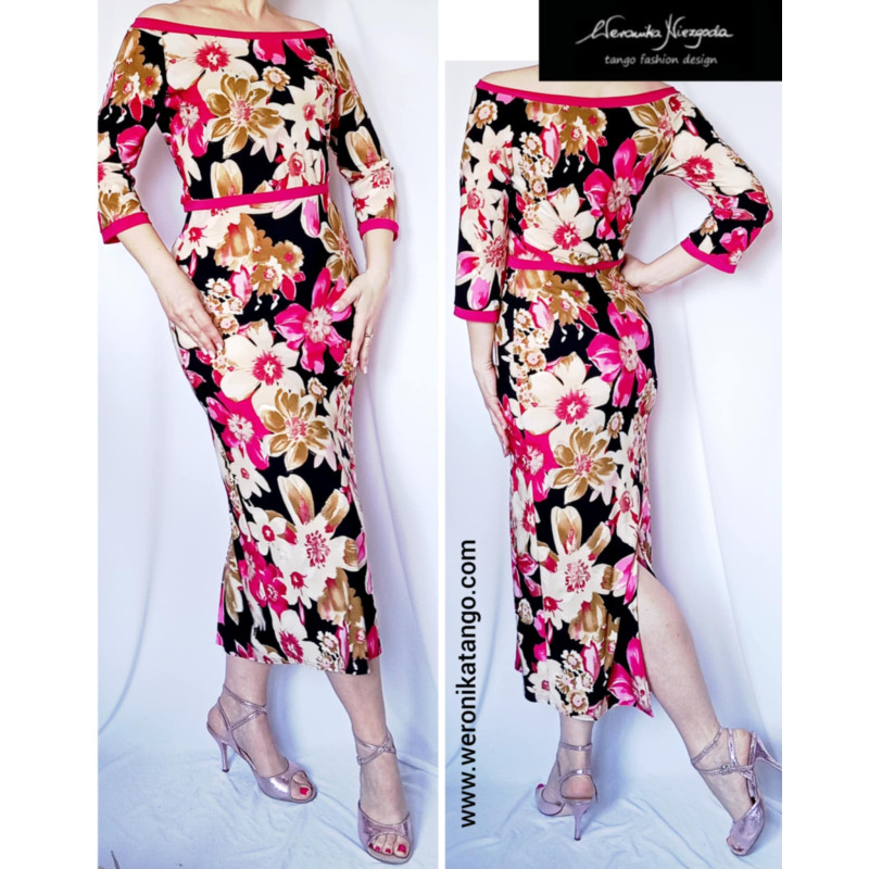 Hannah Pencil dress with a dropping sleeve