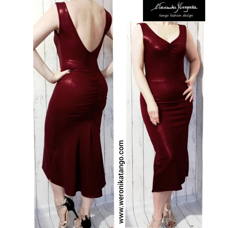 LUXIA - pencil dress with open back