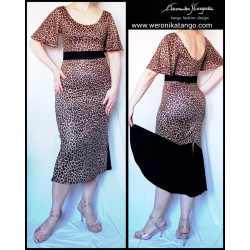 Ołówkowa sukienka z okienkiem