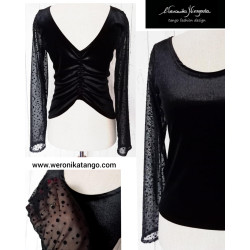 Velvet top with ruffles at the back