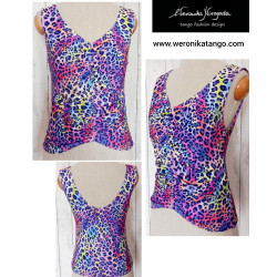 Amy - Top with ruffles at...