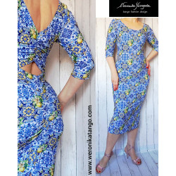 Ariel - pencil dress with ruffles at the back