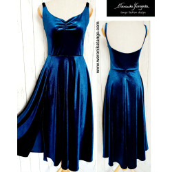 ALICE Dancing velvet dress with open back