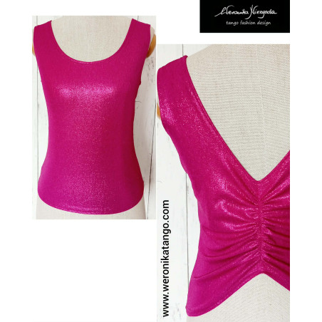 Top z marszczeniem z tyłu